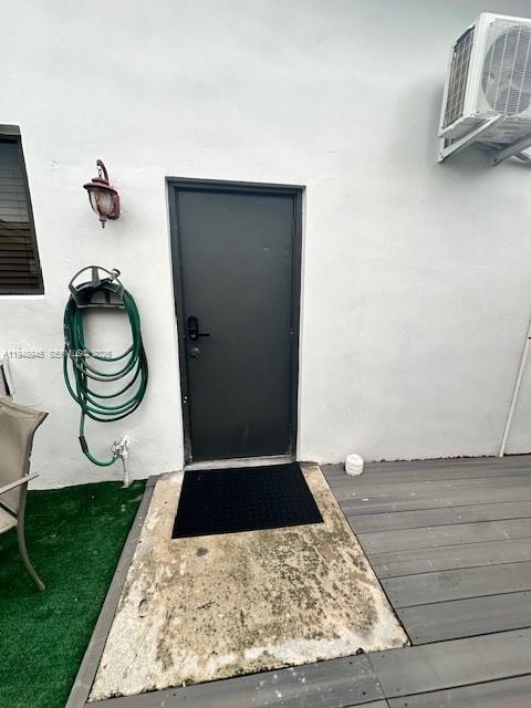 Building Photo - 2827 McKinley St