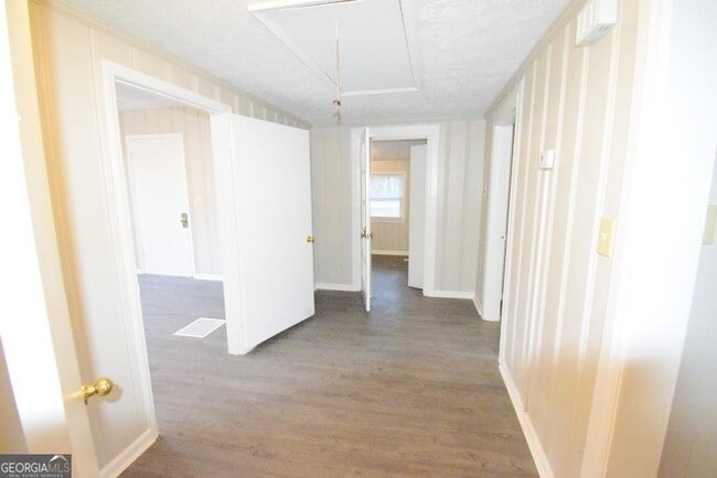 Building Photo - 2625 Sharpsburg McCollum Rd