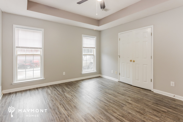Building Photo - 6409 Deerwood Pl