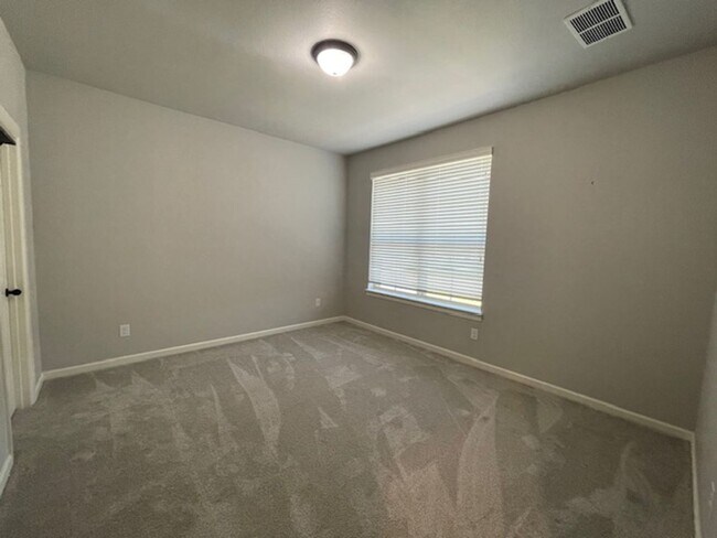Building Photo - 7380 Granville Dr