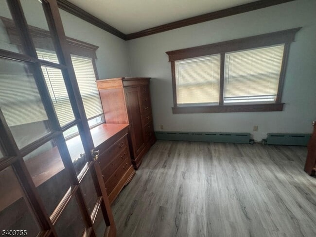 Building Photo - 422 Trenton Ave