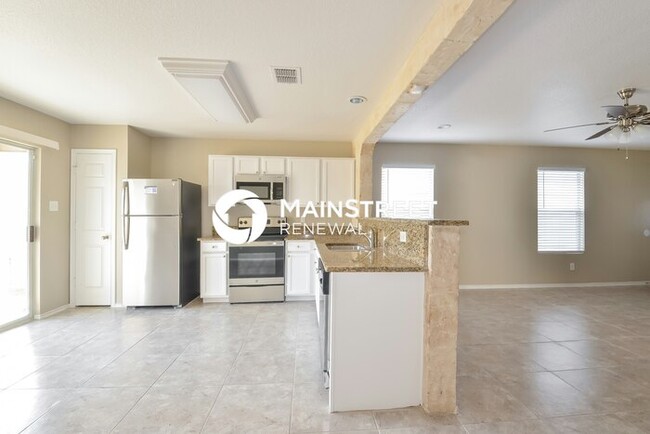 Building Photo - 9318 Maple Silver