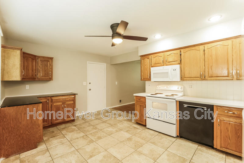 Building Photo - 4722 Overton Ave