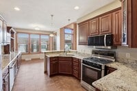 Building Photo - Stunning Appleton Home