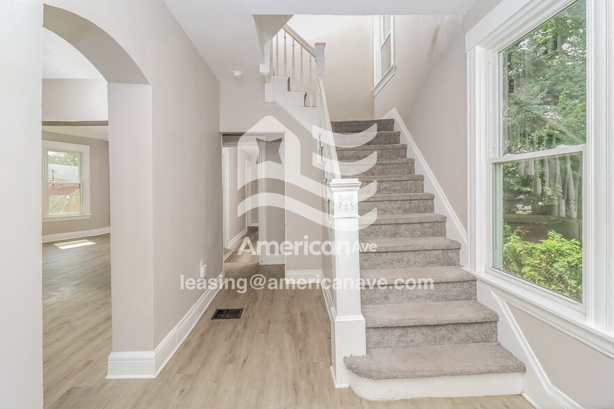 Building Photo - 1409 California Ave