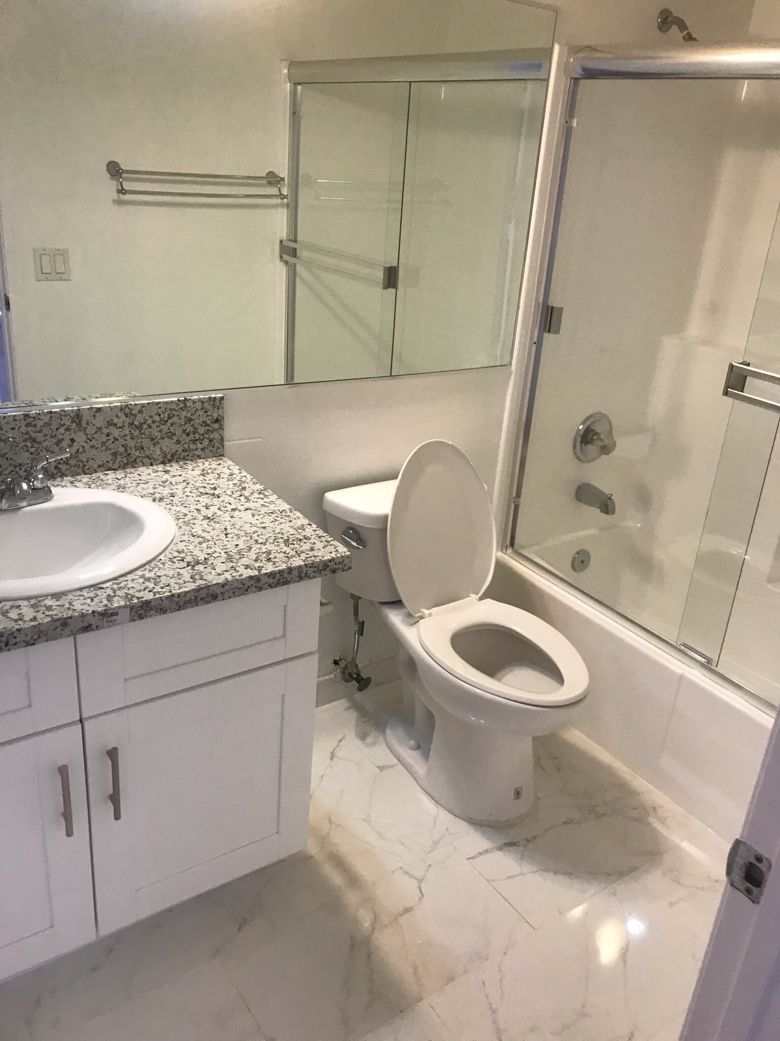 Building Photo - 1607 Glendon Ave