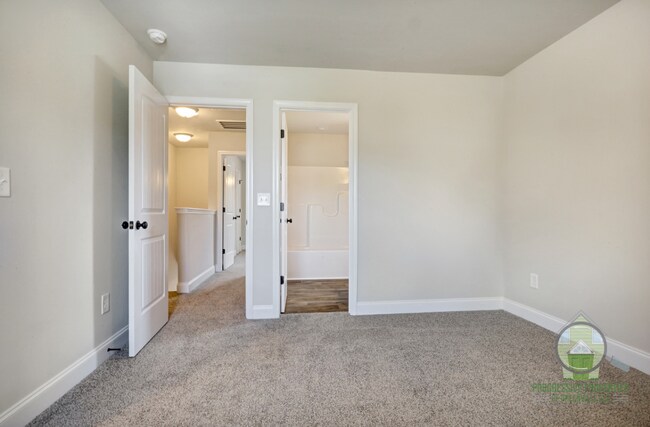 Building Photo - 107 Sitton Dr