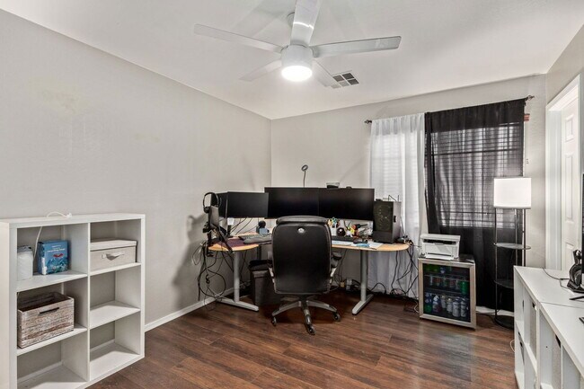 Building Photo - 13420 W Berridge Ln