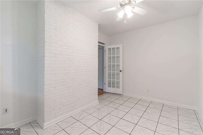 Building Photo - 2820 Hosea L Williams Dr SE