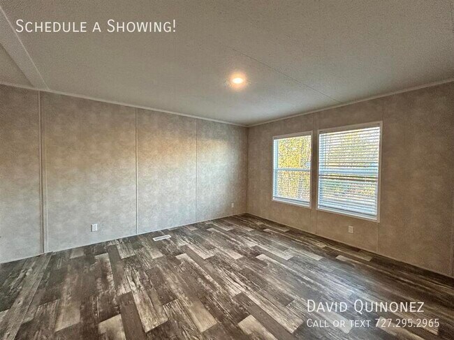 Building Photo - 4614 E Old Trail Rd