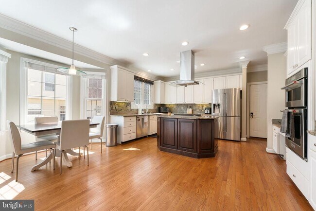 Building Photo - 2113 Arrowleaf Dr