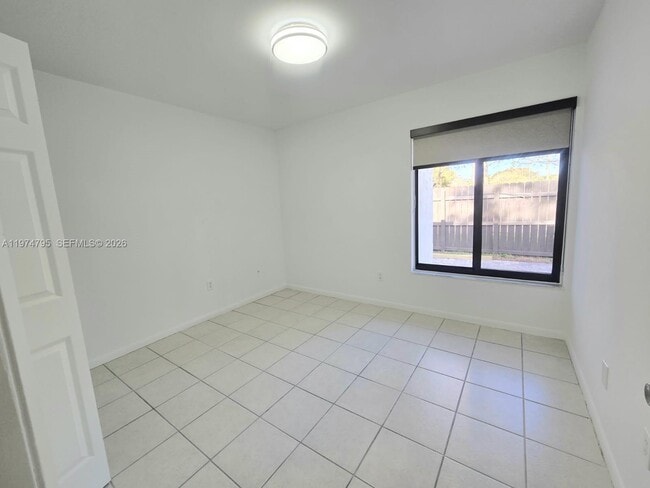 Building Photo - 15081 SW 127th Ct