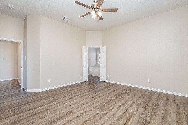 Building Photo - 1817 Eastfork Ln