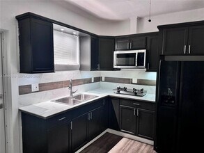 Building Photo - 27450 SW 168th Ave