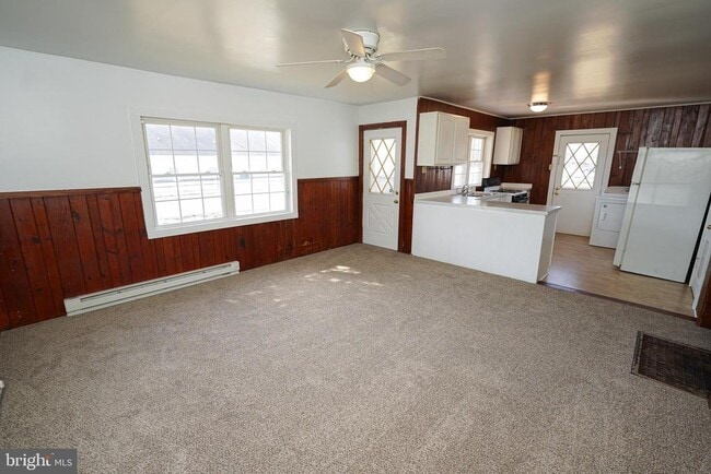 Building Photo - 8369 Nylon Ave