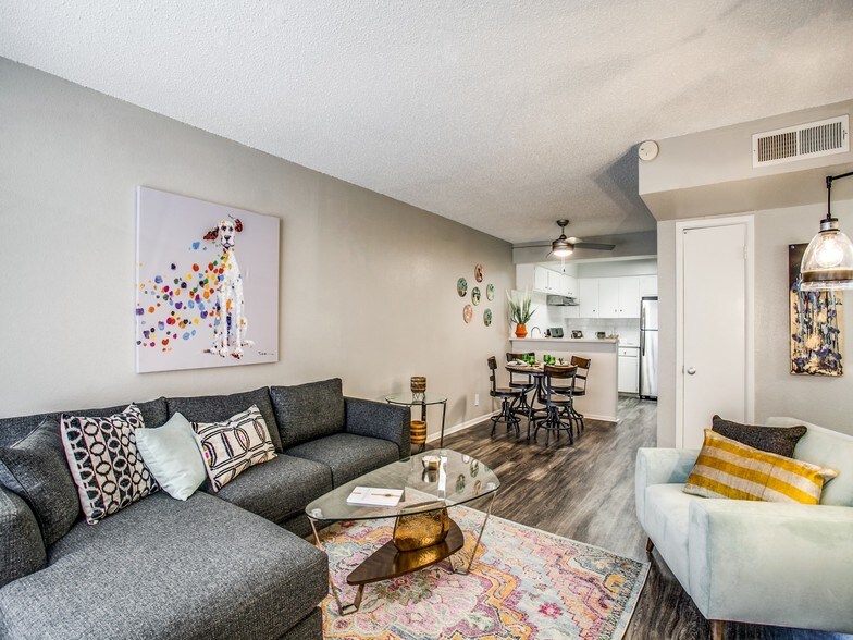 Village Oaks Apartments 8011 N New Braunfels Ave San Antonio TX 78209