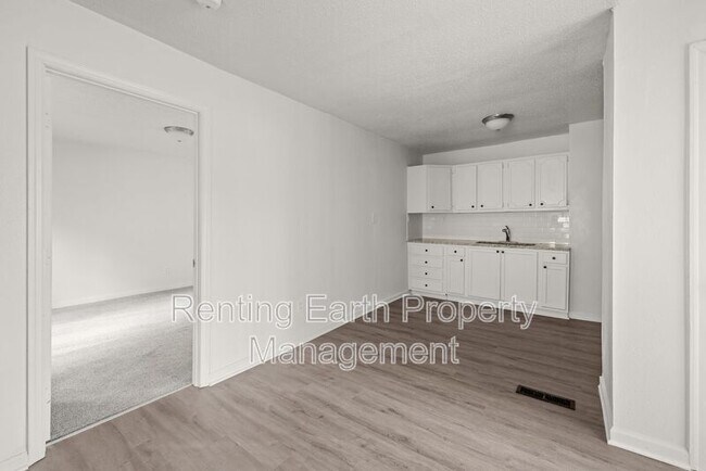 Building Photo - 1893 Princeton Ct SW