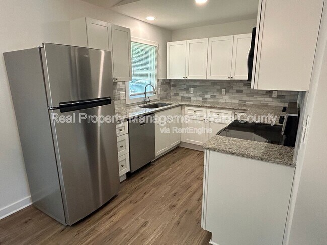 Building Photo - 2325 Quartz Ct