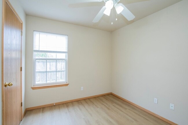 Building Photo - ***321 Grant Springs Street***