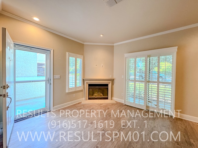 Building Photo - Lovely 3 bedroom in great location