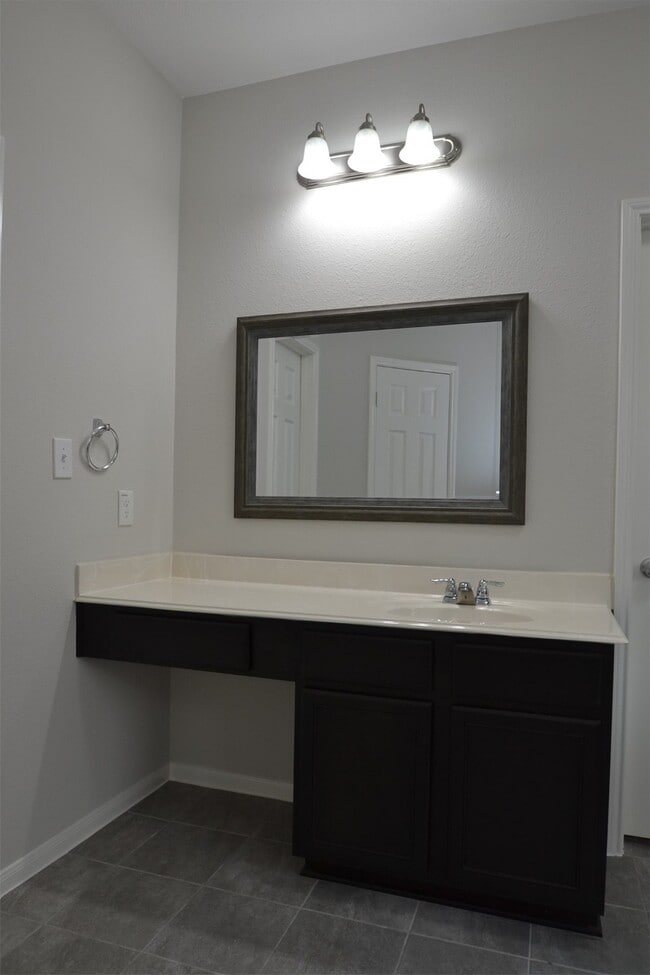 Building Photo - 15122 Glazed Branch Dr