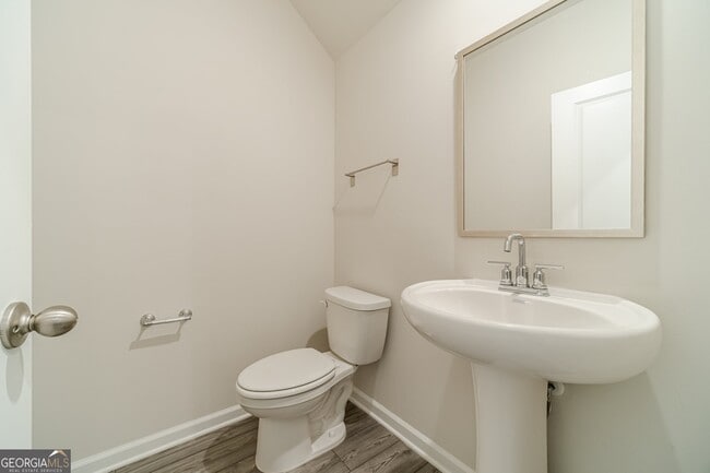 Building Photo - 1412 Villageside Ct