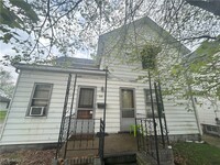 Building Photo - 346 Newell St
