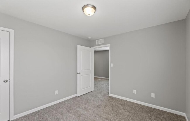 Building Photo - 6076 Arbor Wds Wy
