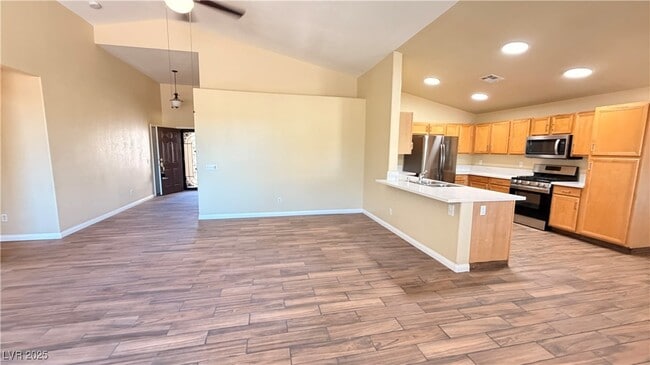 Building Photo - 3846 Waynesvill St