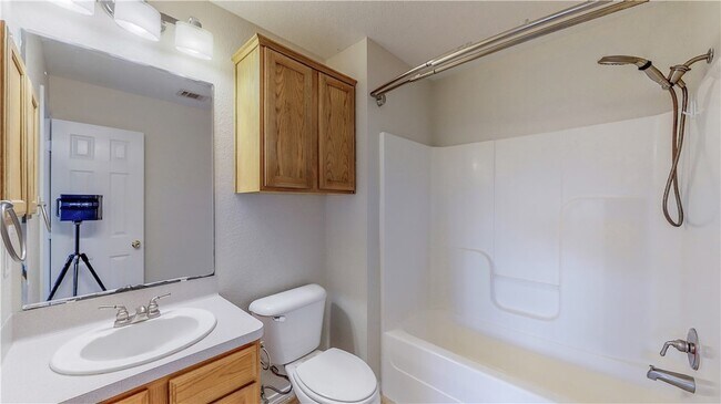 Building Photo - 3771 Oldenburg Ln