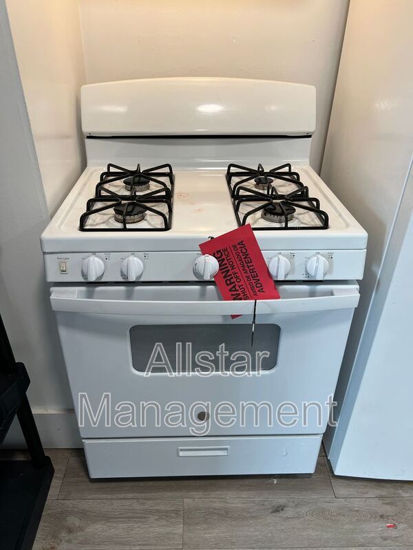 Building Photo - 539 E Cuyahoga Falls Ave