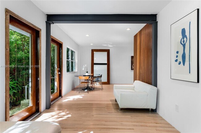 Building Photo - 226 Jefferson Ave