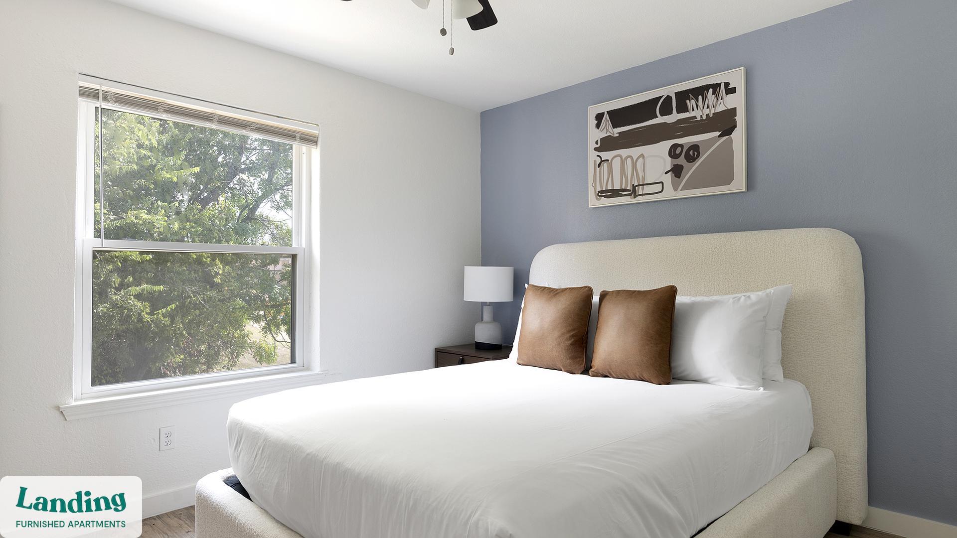 Building Photo - 1225 E Pleasant Run Rd