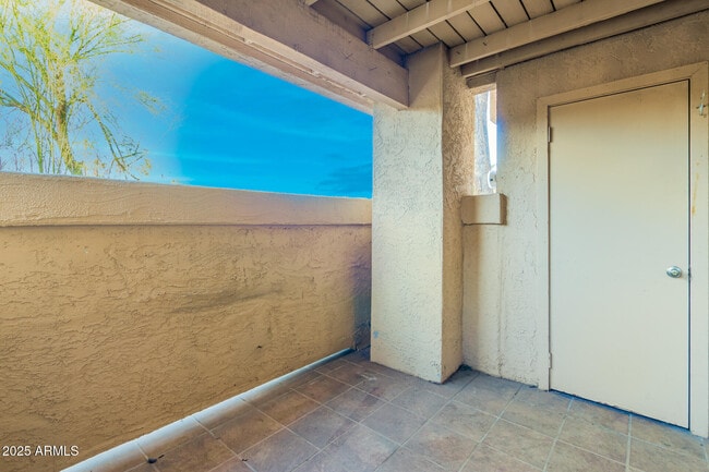 Building Photo - 10410 N Cave Creek Rd