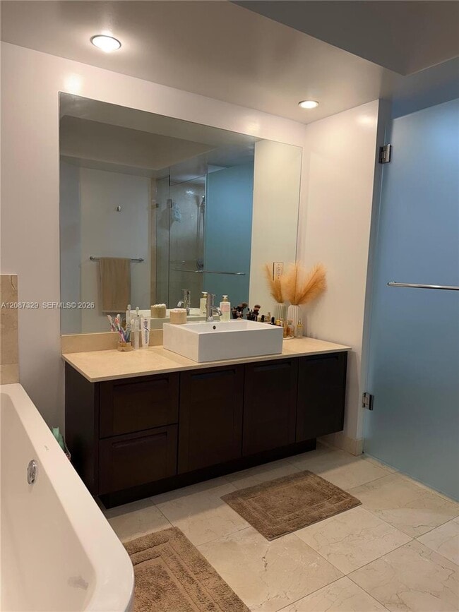 Building Photo - 200 Sunny Isles Blvd