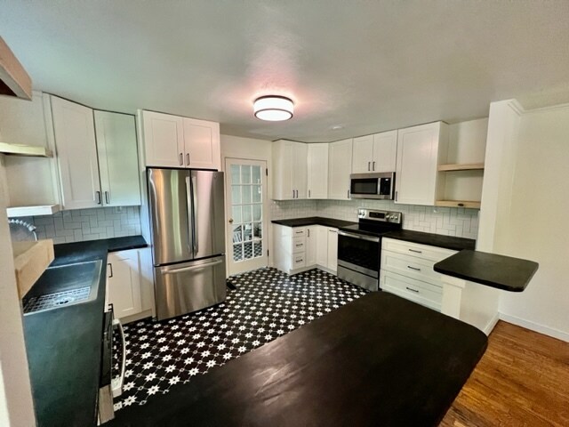 Building Photo - 318 McNabb Ave