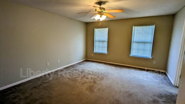 Building Photo - 180 Wayfair Ln