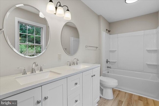 Building Photo - 72 Pioneer Ln