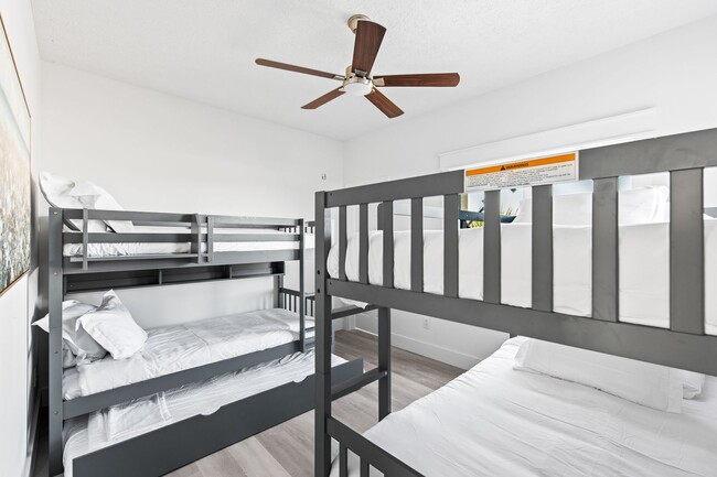 Building Photo - Newly Renovated Beach Front Four Bedroom Home