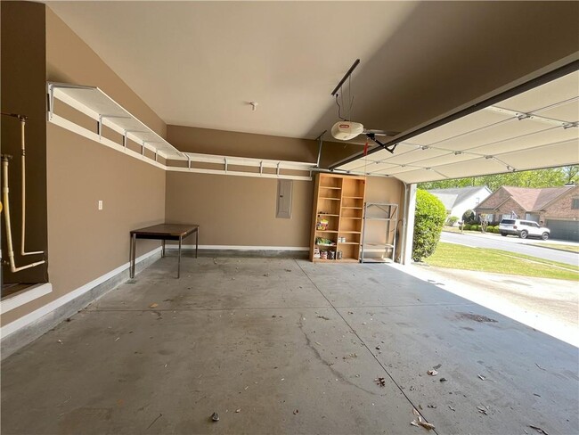 Building Photo - 916 Santa Anita Dr