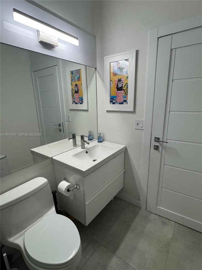 Building Photo - 500 NE 3rd St