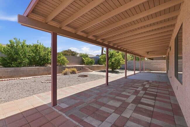 Building Photo - 8063 S New Abbey Dr