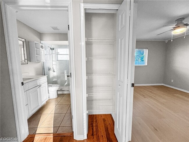 Building Photo - 326 SW 29th St