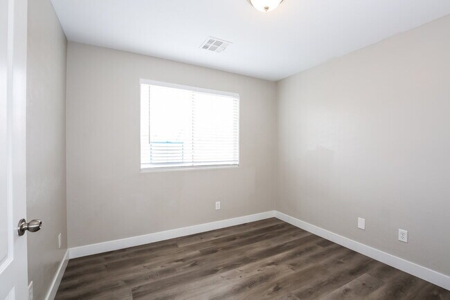 Building Photo - 6213 Rimfire Rock Ct