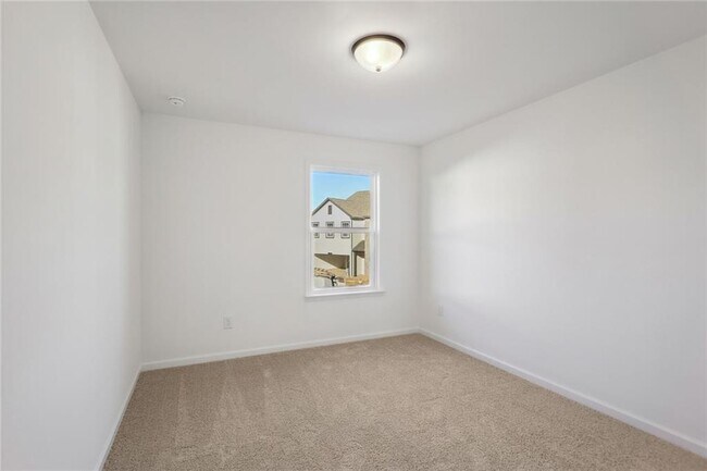 Building Photo - 727 Carmes Dr