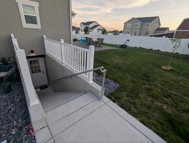 Building Photo - Modern 2-Bedroom Apartment in Peaceful Eag...
