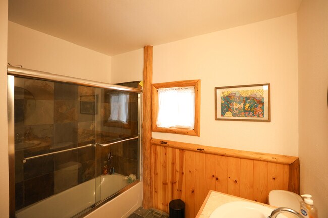 Building Photo - 43615 Wolf Rd