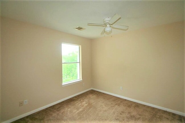 Building Photo - 9606 Ashville Dr