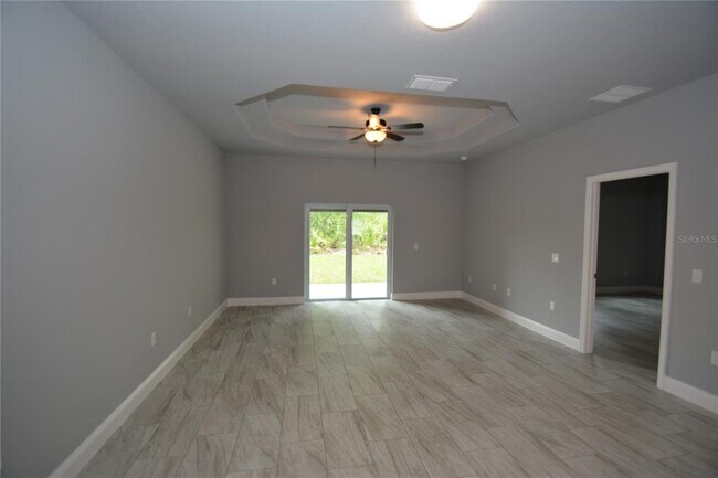 Building Photo - 17 Zoeller Ct