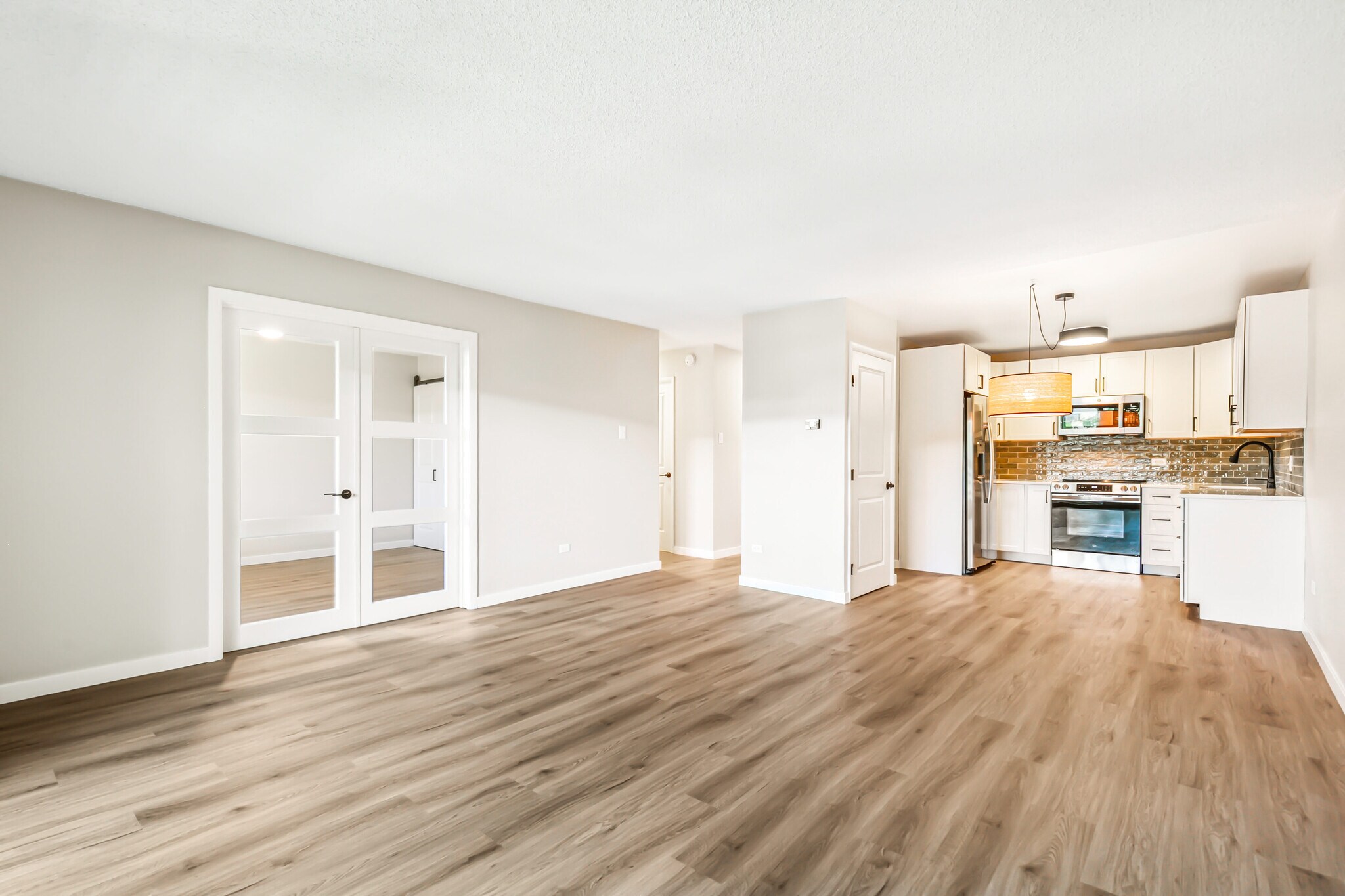 Building Photo - 725 S Alton Way